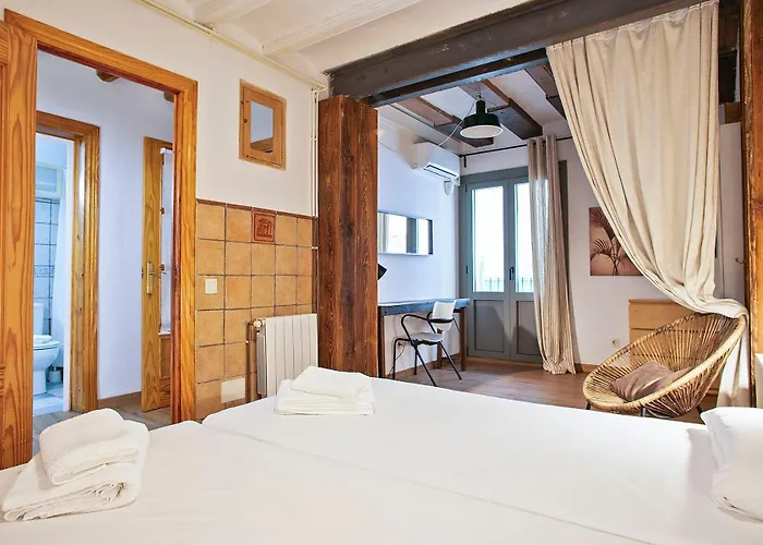Las Ramblas, Comfort In Bcn For 8 Persons