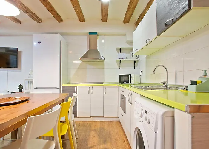 Las Ramblas, Comfort In Bcn For 8 Persons