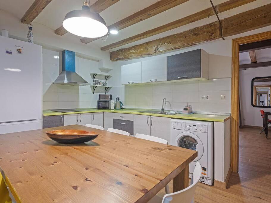 Apartment Ramblas, Comfort In Bcn For 8 Persons