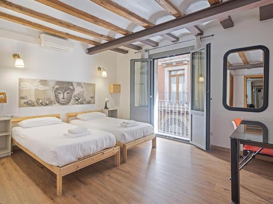 Apartment Ramblas, Comfort In Bcn For 8 Persons